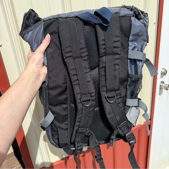 GERRY Hiking Backpack Grey - Picture 2 of 2